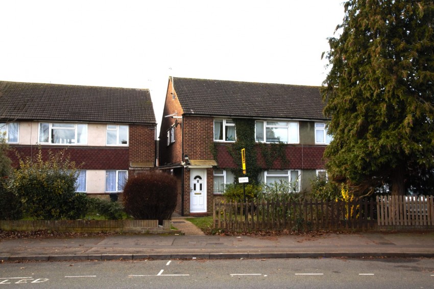 Images for Common Road, Slough, Berkshire