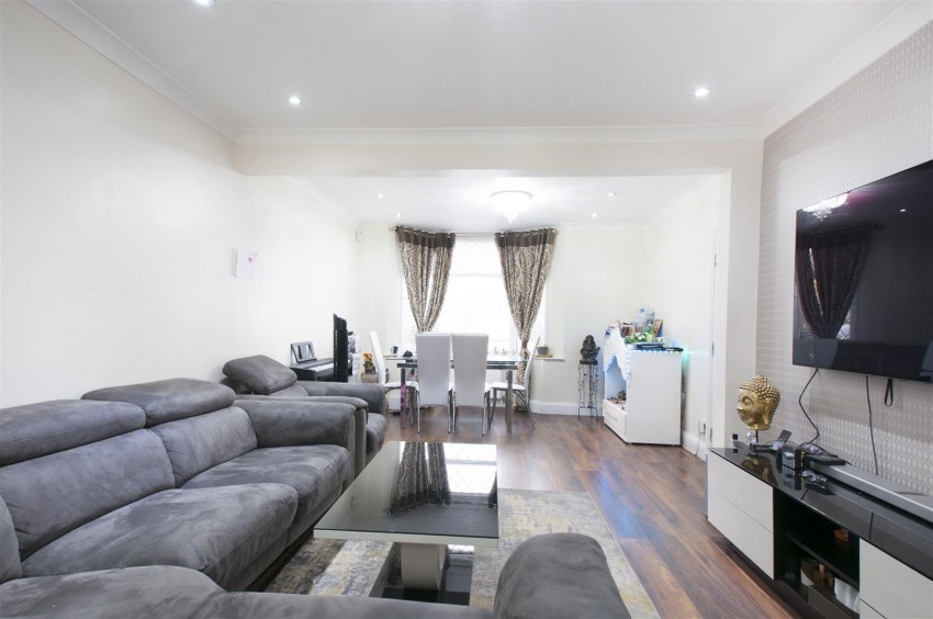 Images for Meadfield Avenue, Langley