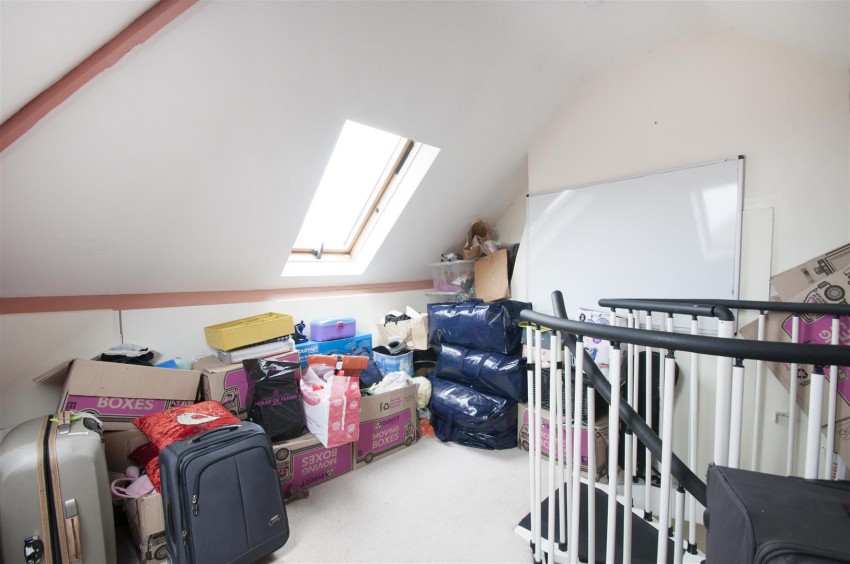 Images for Meadfield Avenue, Langley