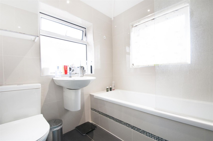 Images for Meadfield Avenue, Langley