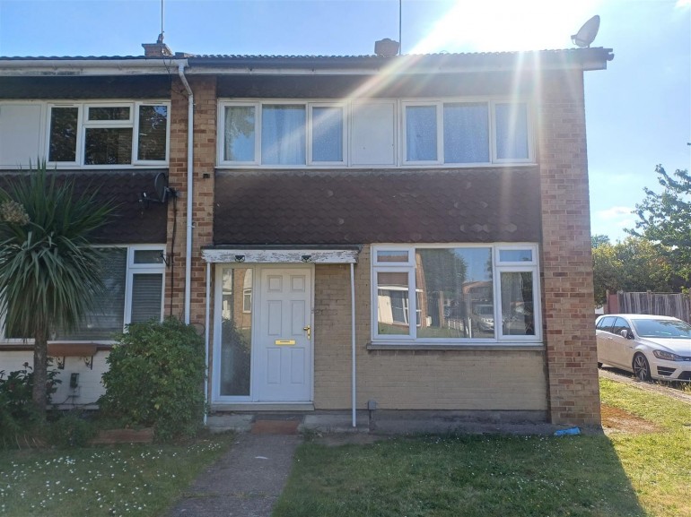 Parlaunt Road, Langley, Berkshire