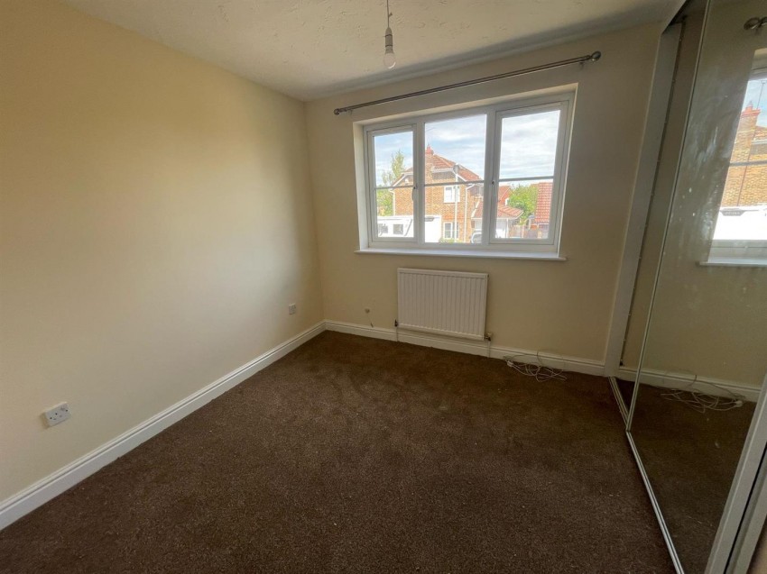 Images for Woodhouse Street, Binfield, Bracknell
