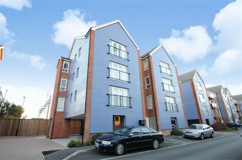 Chadwick Road, Langley, Berkshire