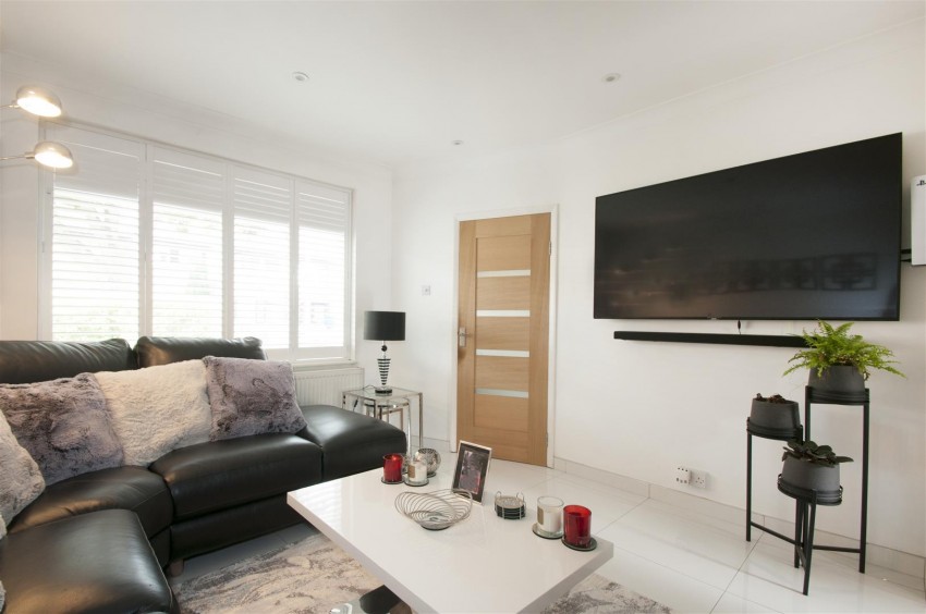 Images for Parry Green North, Slough