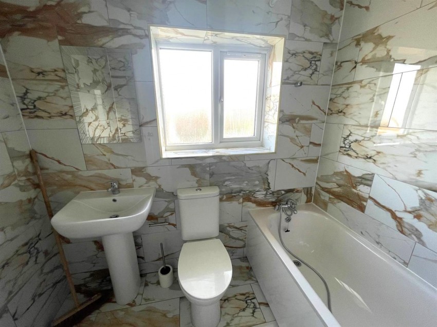 Images for Trelawney Avenue, Langley, Berkshire