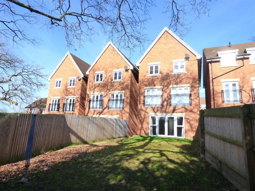 Images for Foxherne, Langley, Berkshire