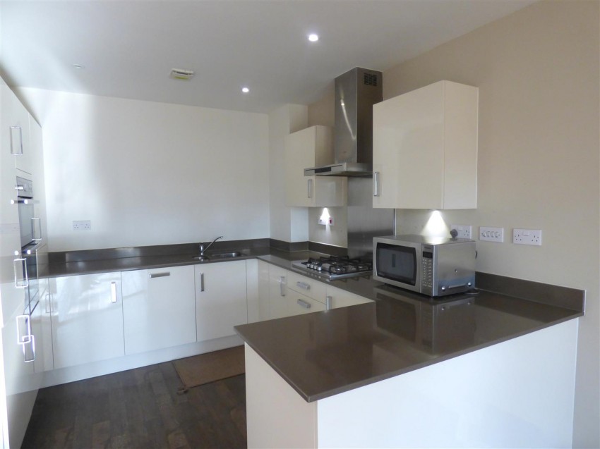 Images for Foxherne, Langley, Berkshire