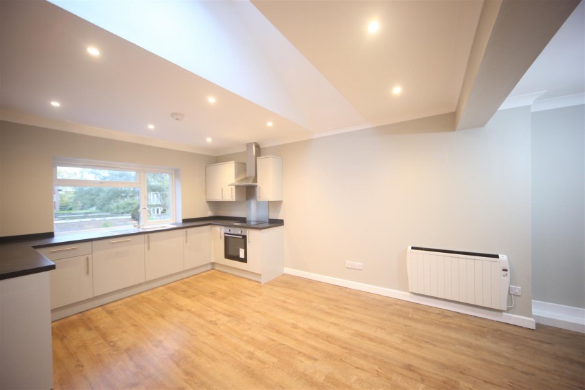 Images for High Street, Langley, Berkshire