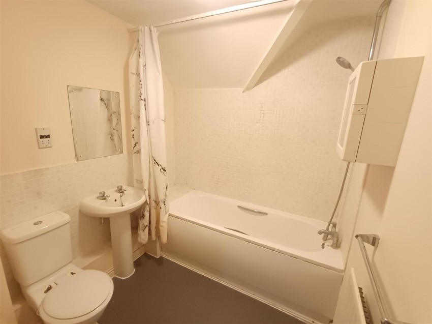 Images for James Meadow, Langley, Berkshire