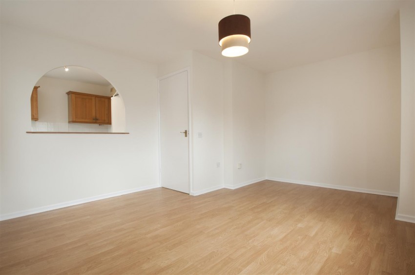 Images for Maplin Park, Slough