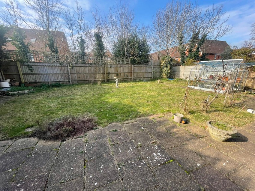 Images for Gilmore Close, Langley, Berks