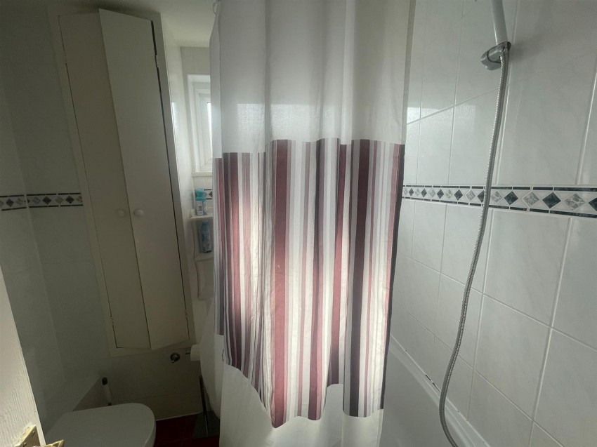 Images for Gilmore Close, Langley, Berks