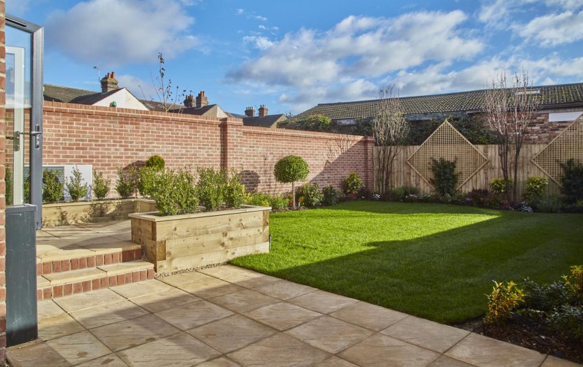 Images for Montem Lane, Slough