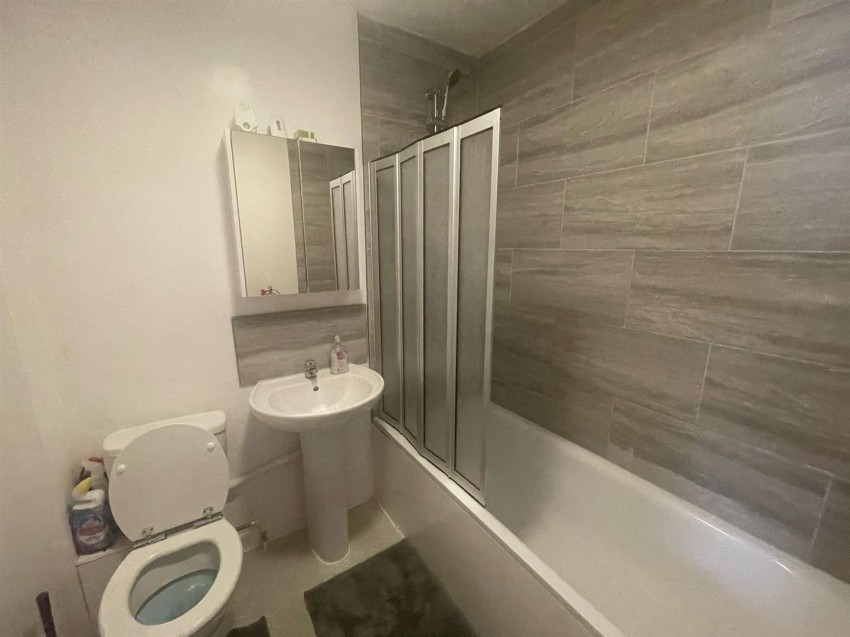 Images for Lent Rise Road, Burnham, Buckinghamshire