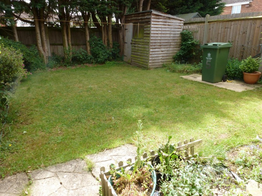 Images for Bates Close, George Green, Berkshire