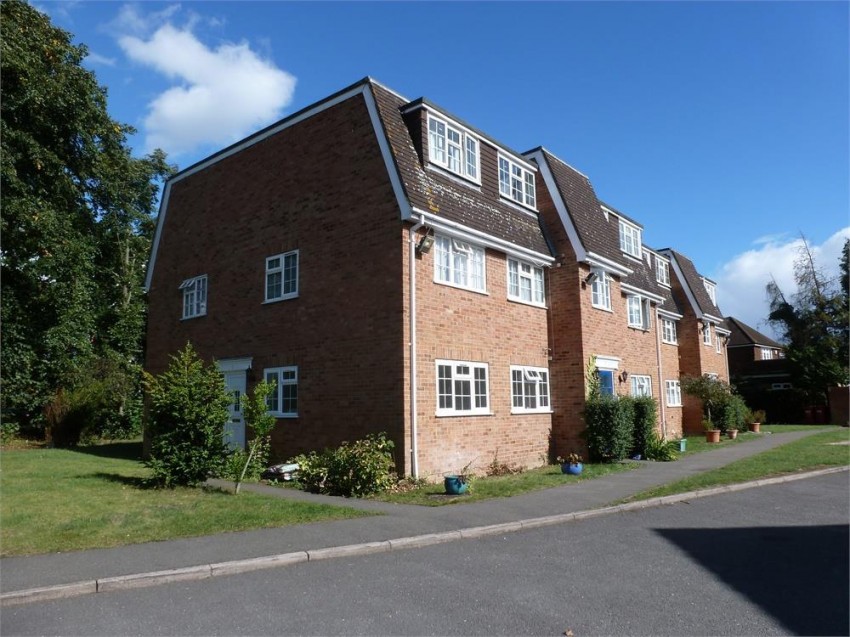 Images for Shelton Court, London Road, Langley