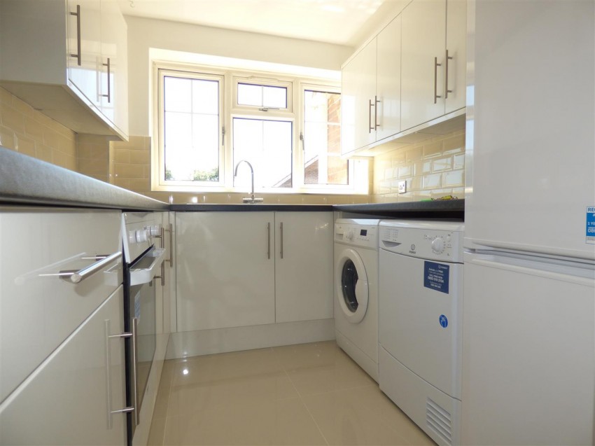 Images for Shelton Court, London Road, Langley
